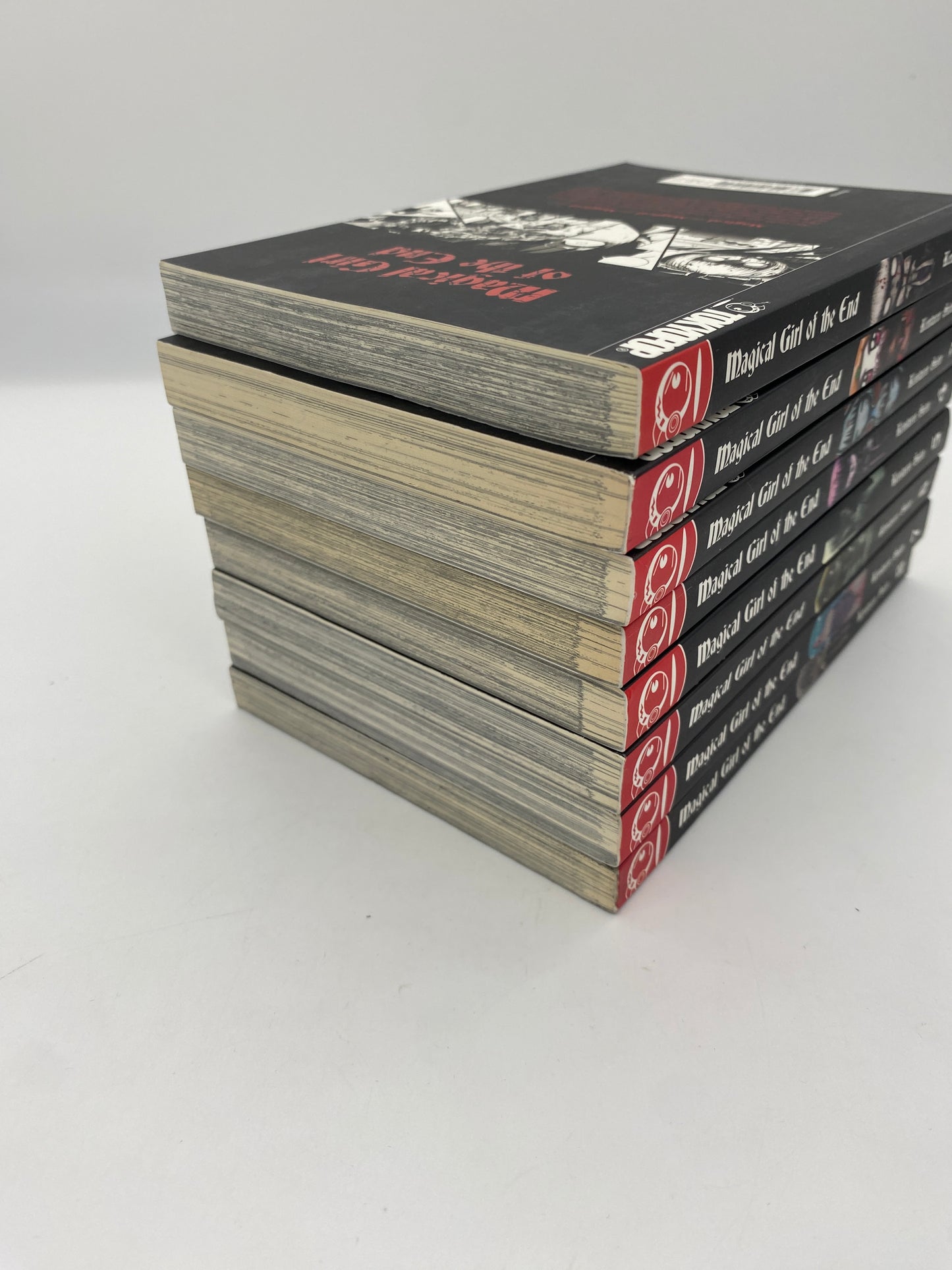Magical Girl of the End 1-8